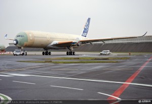 A350_XWB_Roll_out_MSN1Feb_2013