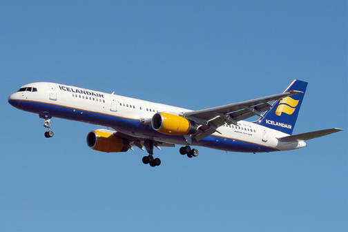 Icelandair_Boeing_757-256_Wedelstaedt