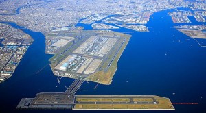 Aerial photo of Haneda Airport, one of the two primary airports that serve Japan’s Greater Tokyo area.